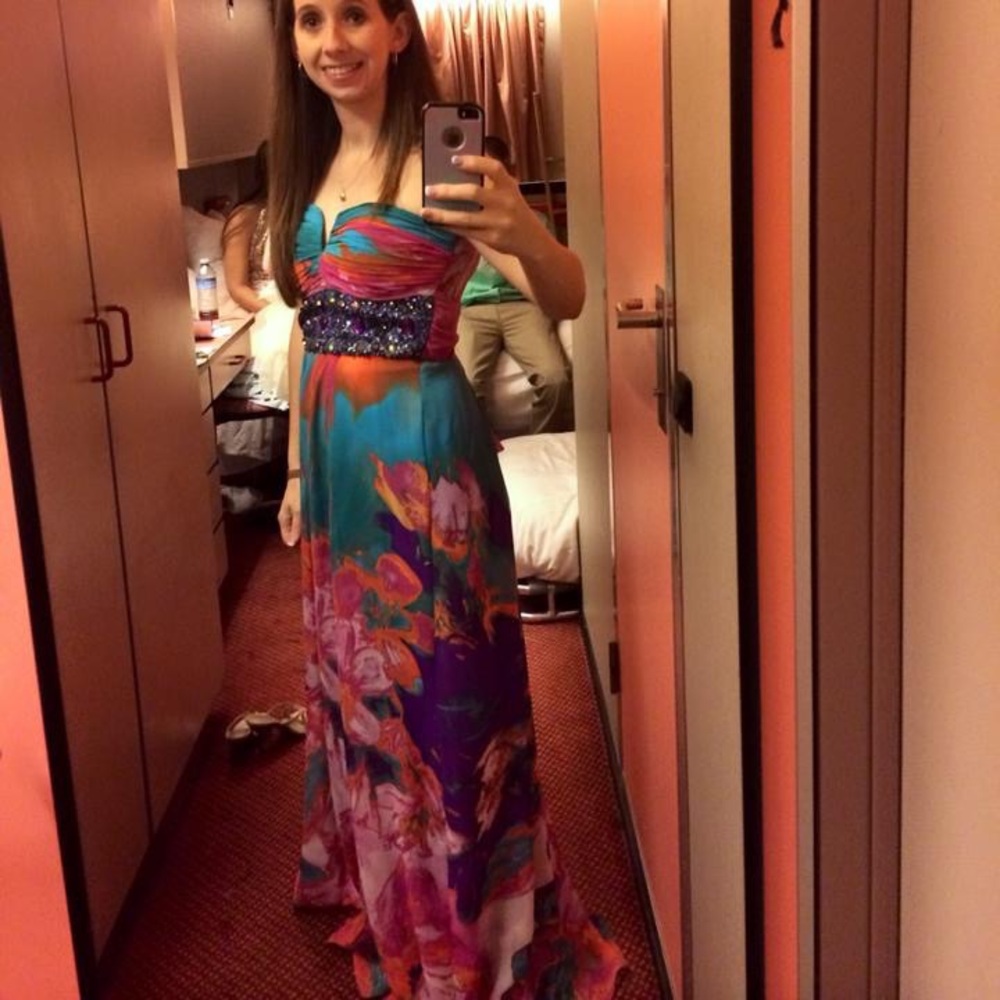 Formula, homecoming, prom dress